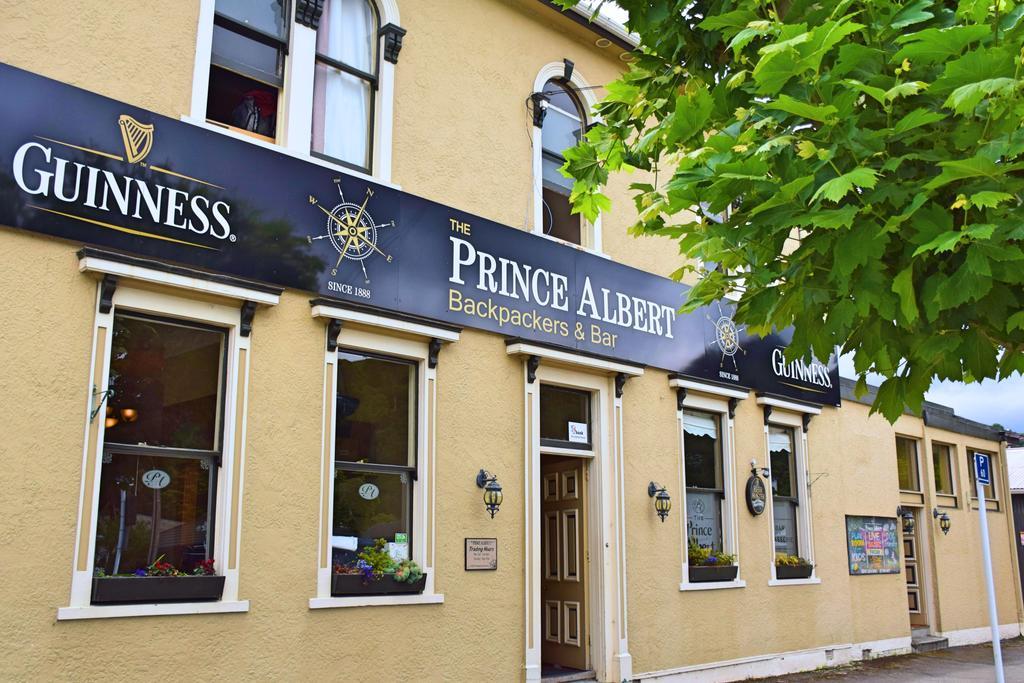 The Prince Albert Backpackers & Bar Nelson Eksteriør bilde