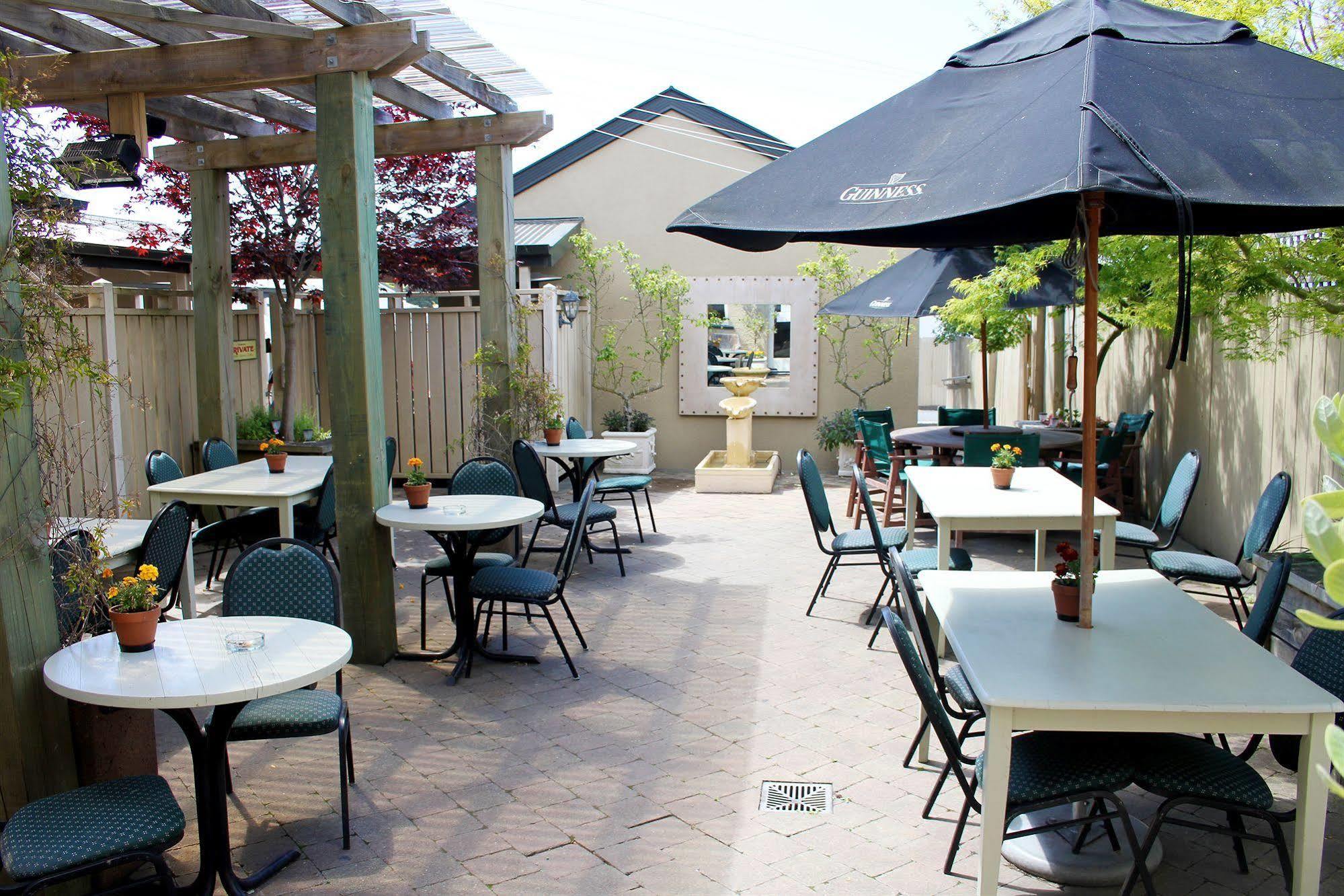 The Prince Albert Backpackers & Bar Nelson Eksteriør bilde